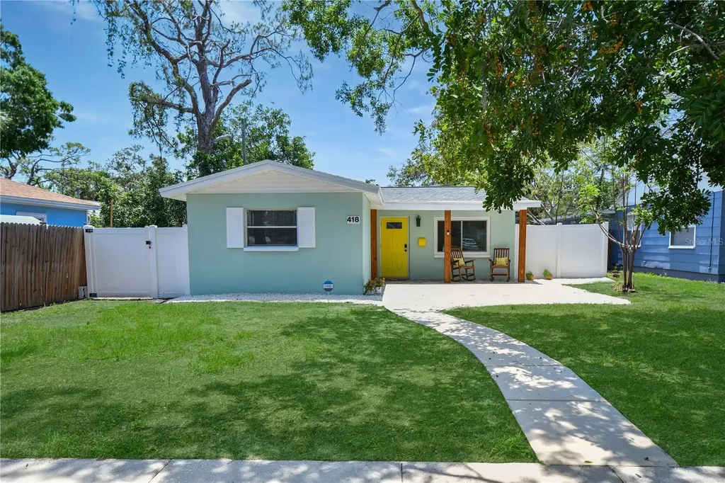 418 40th Avenue S St Petersburg FL 33705
