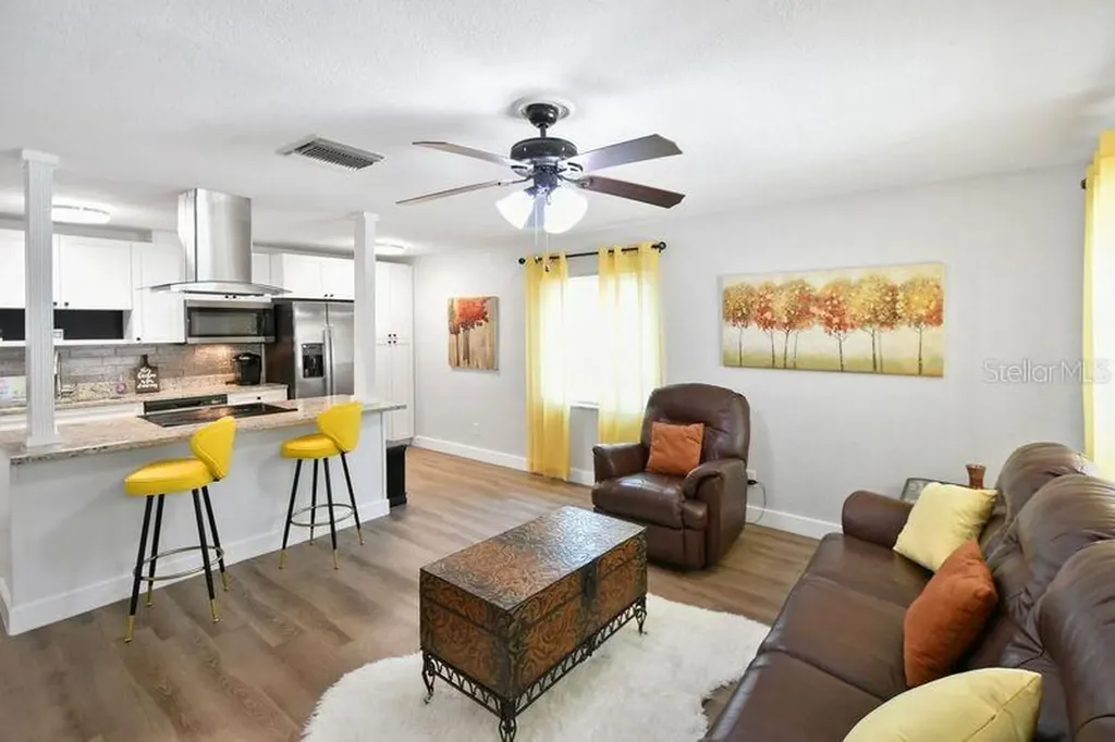 418 40th Avenue S St Petersburg FL 33705