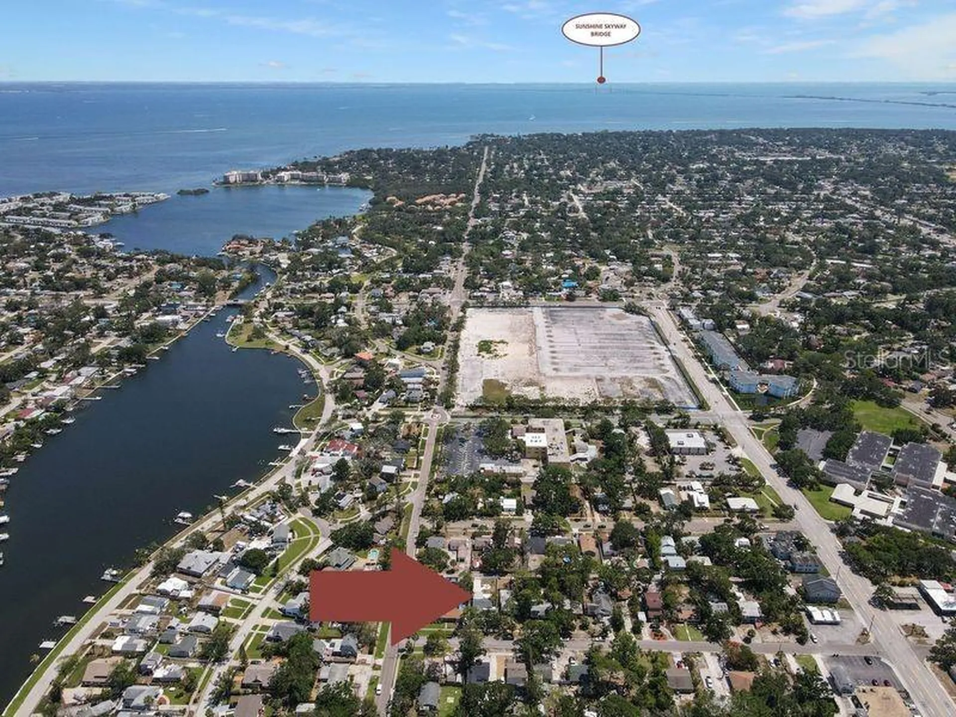 418 40th Avenue S St Petersburg FL 33705