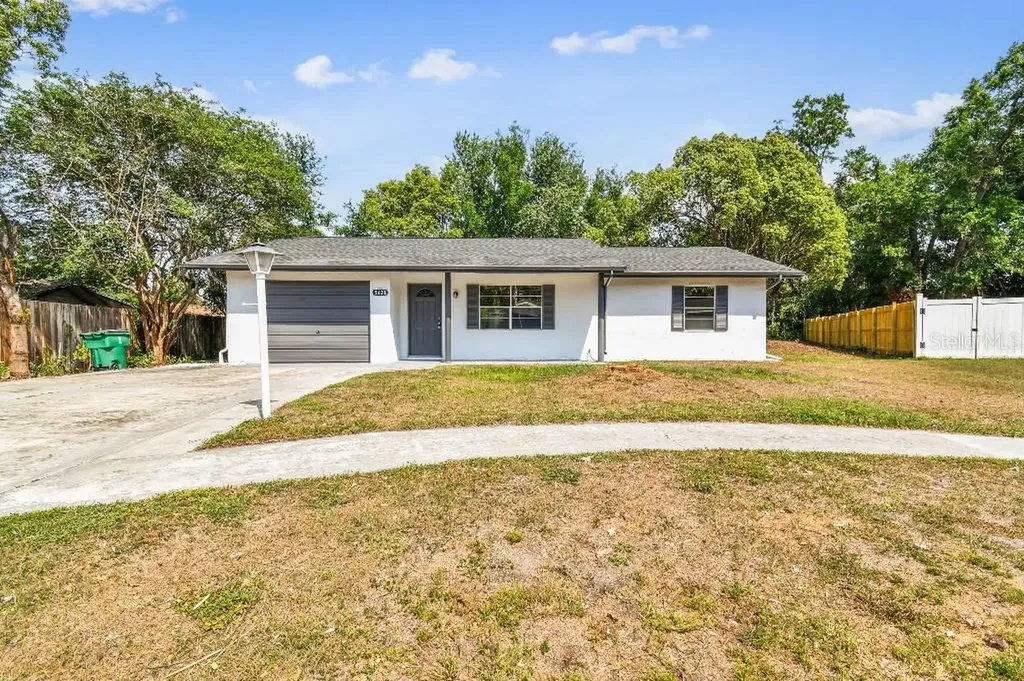 5628 Mccoy Court Zephyrhills FL 33542