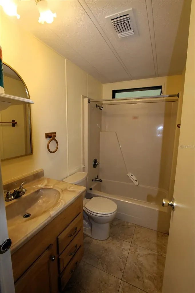 151 Apache Court Oak Hill FL 32759