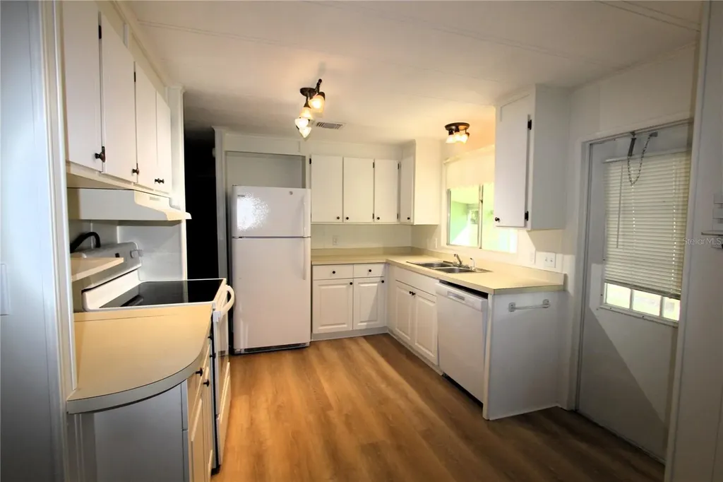 151 Apache Court Oak Hill FL 32759