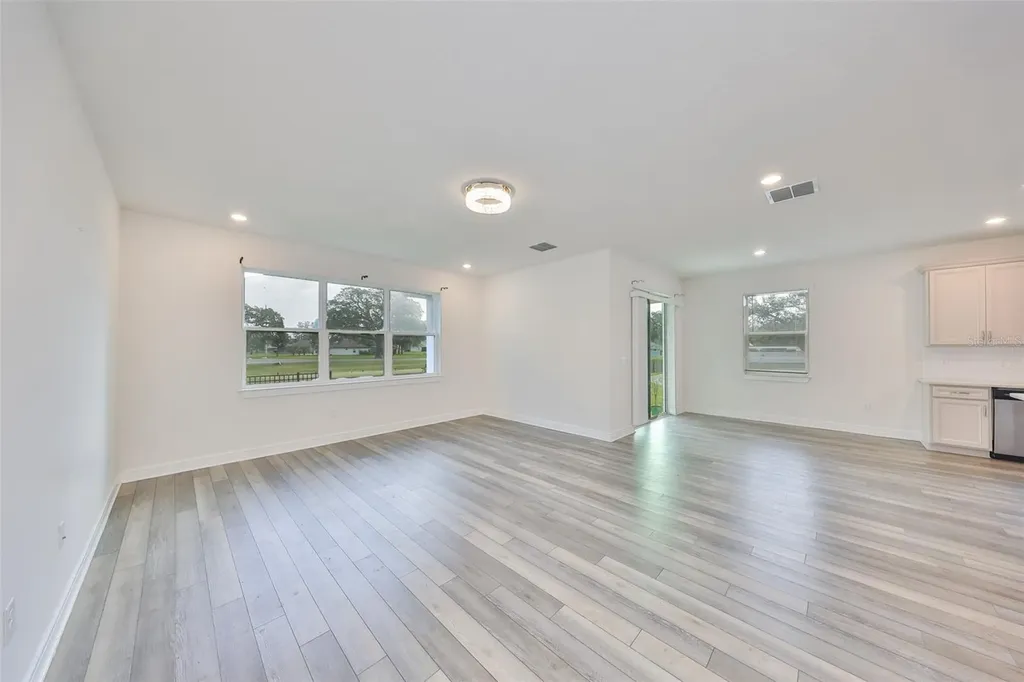 36959 Highland Meadows Court Zephyrhills FL 33542
