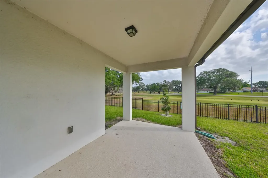 36959 Highland Meadows Court Zephyrhills FL 33542