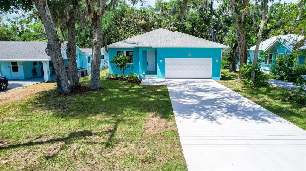 1209 Palmetto Street New Smyrna Beach FL 32168