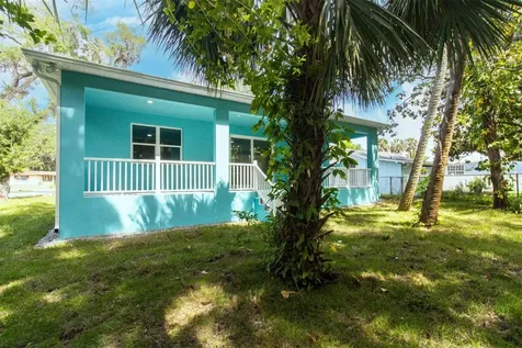 1209 Palmetto Street New Smyrna Beach FL 32168