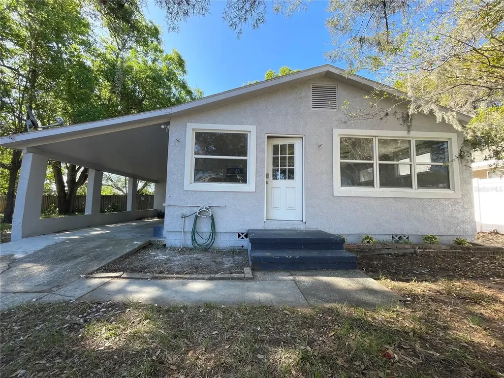 969 Chestnut Street Clermont FL 34711