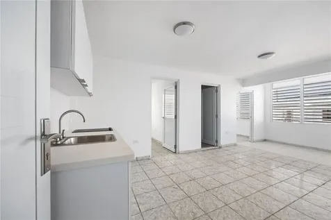21 Eduardo Conde San Juan PR 00915