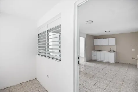 21 Eduardo Conde San Juan PR 00915