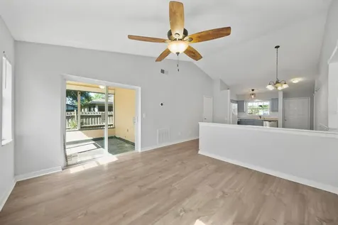 120 Lake Drive Orlando FL 32835