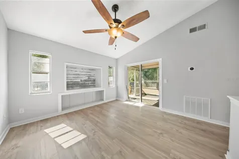 120 Lake Drive Orlando FL 32835