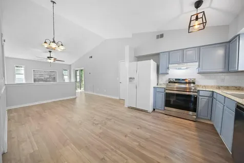 120 Lake Drive Orlando FL 32835