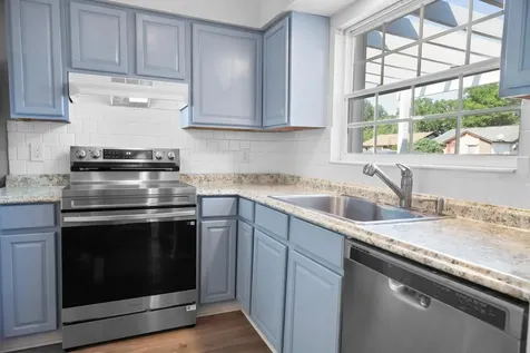 120 Lake Drive Orlando FL 32835