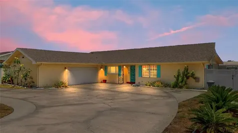 108 Lake Howard Drive NW Winter Haven FL 33880