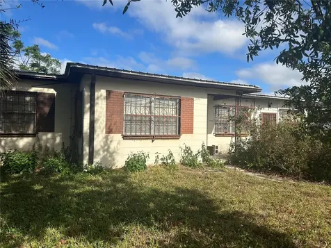 3113 W Powhatan Avenue Tampa FL 33614