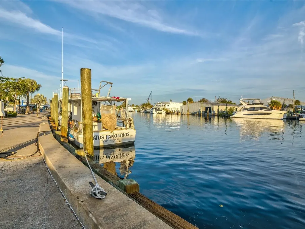 Lot 2 & 4 Sea Breeze Drive Tarpon Springs FL 34689