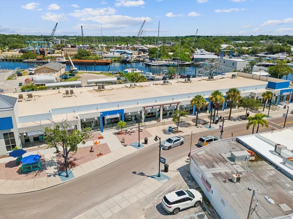 Lot 2 & 4 Sea Breeze Drive Tarpon Springs FL 34689
