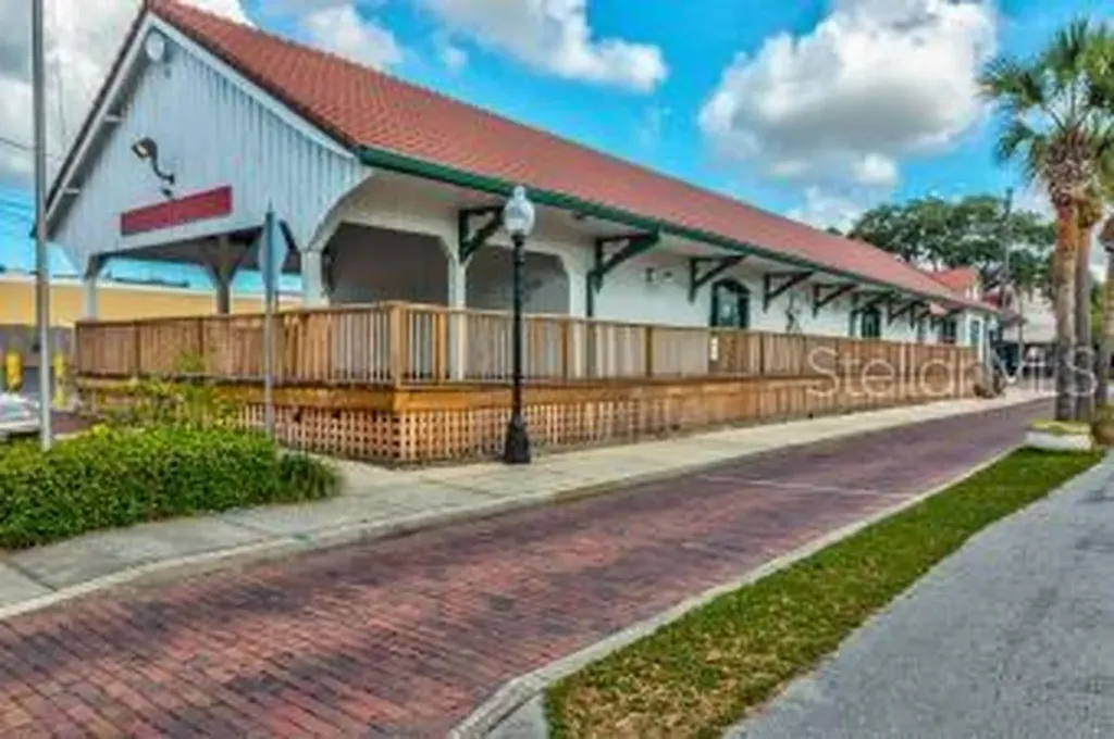 Lot 2 & 4 Sea Breeze Drive Tarpon Springs FL 34689