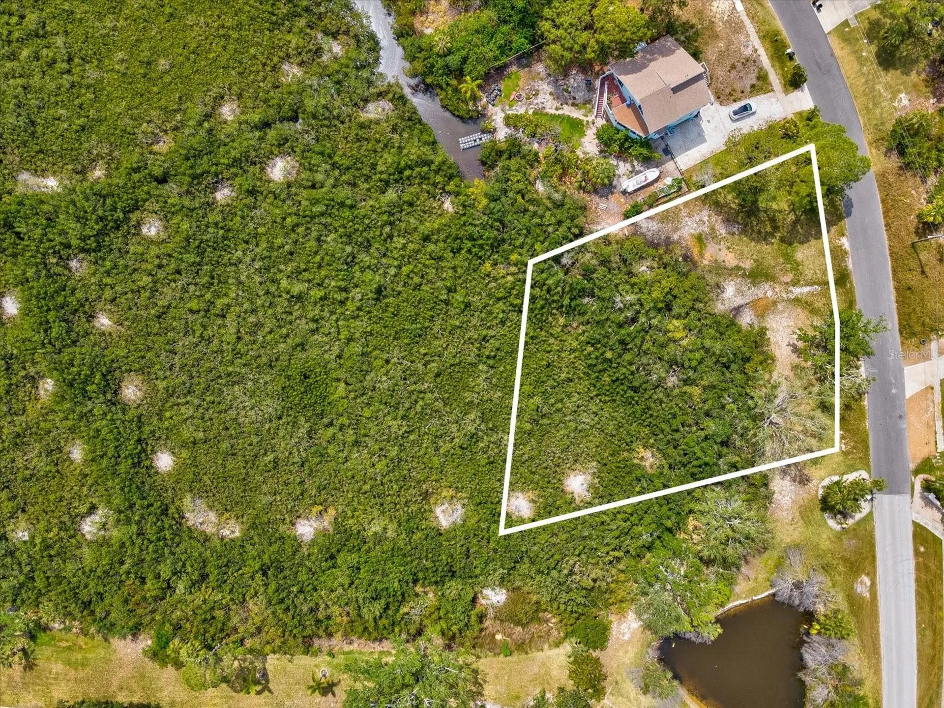 Lot 2 & 4 Sea Breeze Drive Tarpon Springs FL 34689