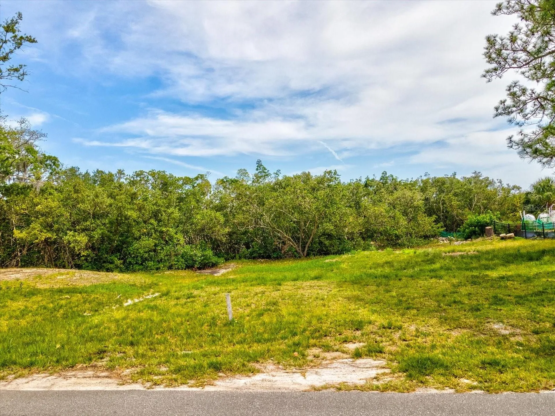 Lot 2 & 4 Sea Breeze Drive Tarpon Springs FL 34689