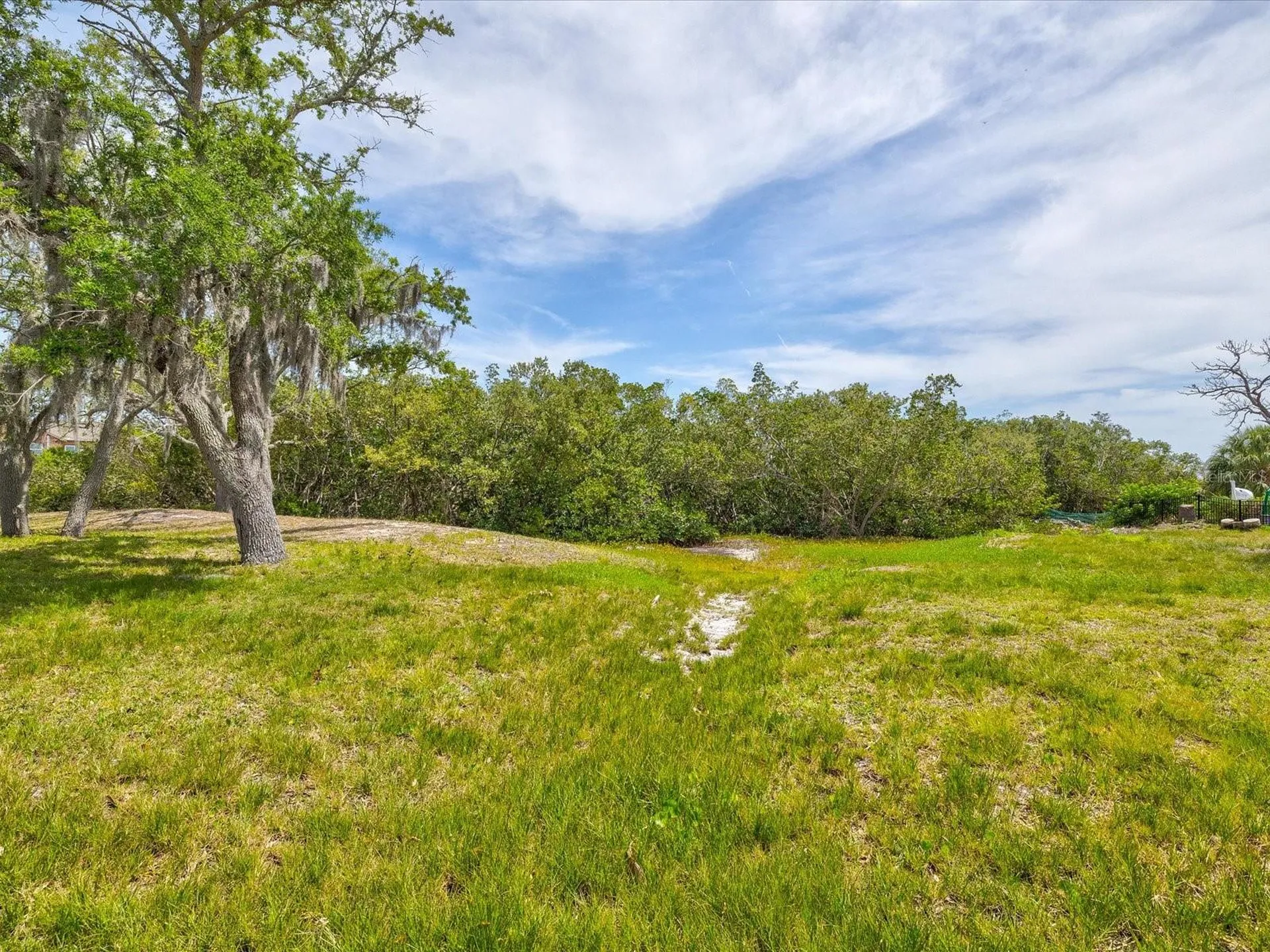 Lot 2 & 4 Sea Breeze Drive Tarpon Springs FL 34689