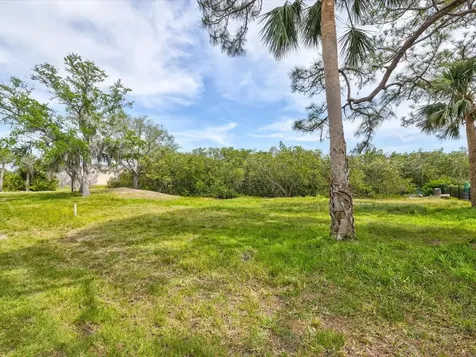 Lot 2 & 4 Sea Breeze Drive Tarpon Springs FL 34689