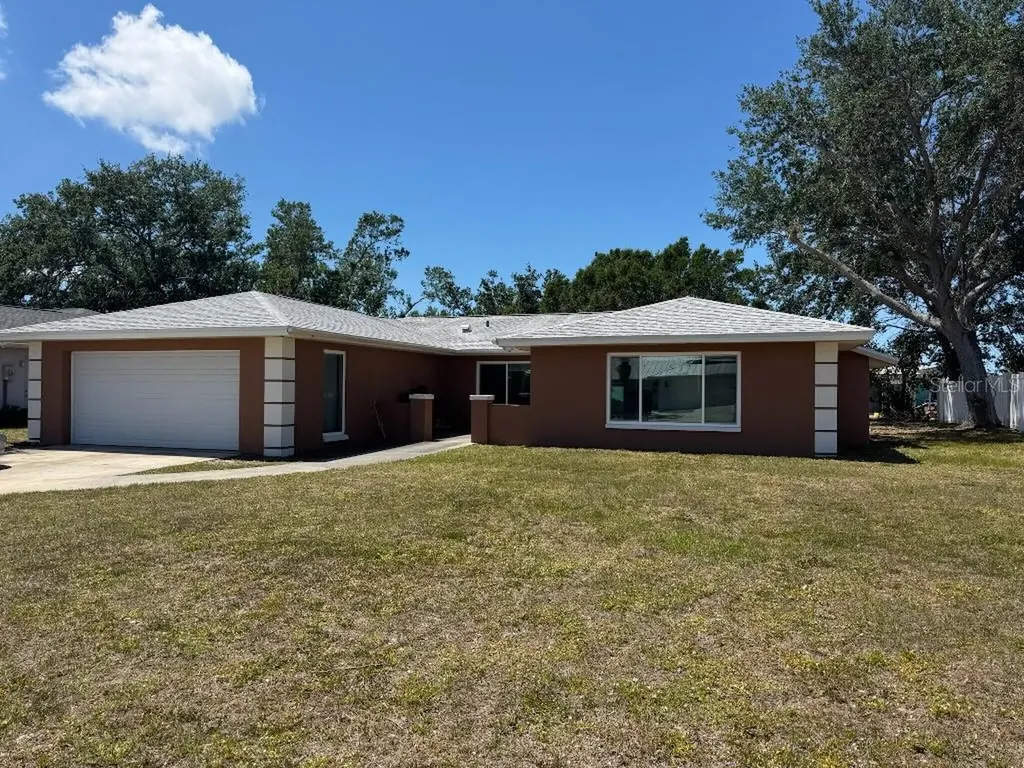 4212 Pasadena Circle Sarasota FL 34233
