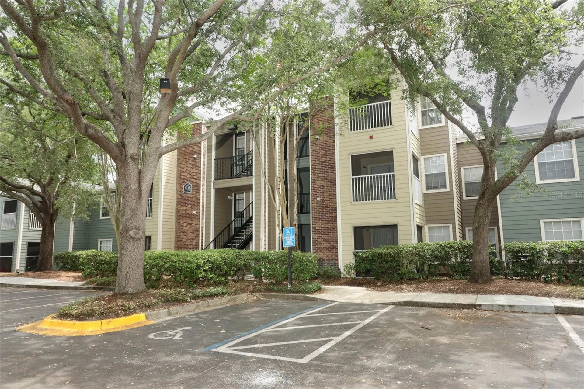 2214 Metropolitan Way Orlando FL 32839