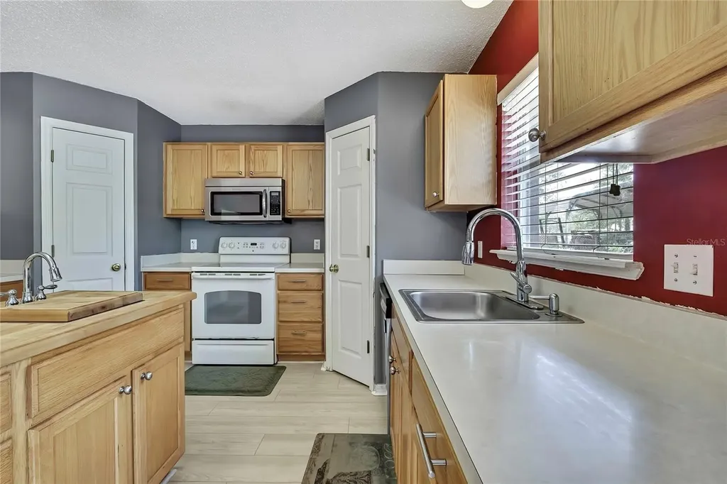 11257 Persimmon Avenue Weeki Wachee FL 34614