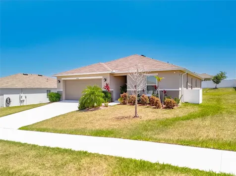 2468 Begonia Street Mascotte FL 34753