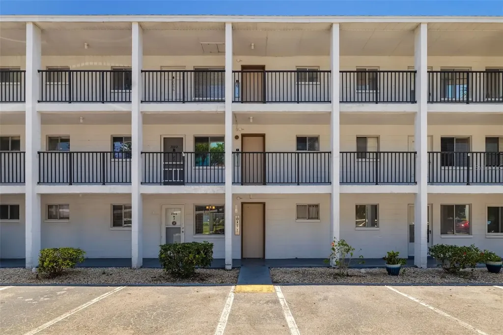 2008 Canal Drive Bradenton FL 34207