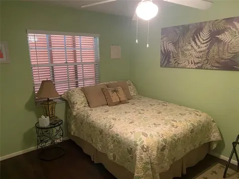 5712 34th Court W Bradenton FL 34210