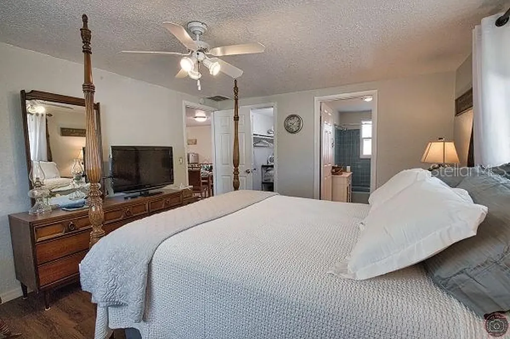 1 Caroll Circle Englewood FL 34223