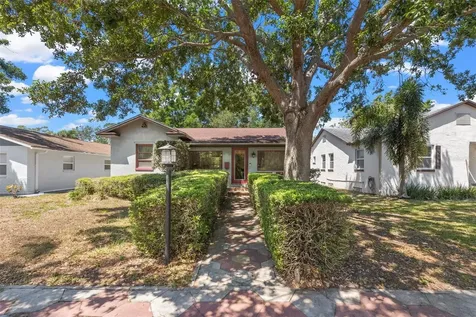 1610 15th Street N St Petersburg FL 33704