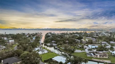 1849 Baywood Drive Sarasota FL 34231