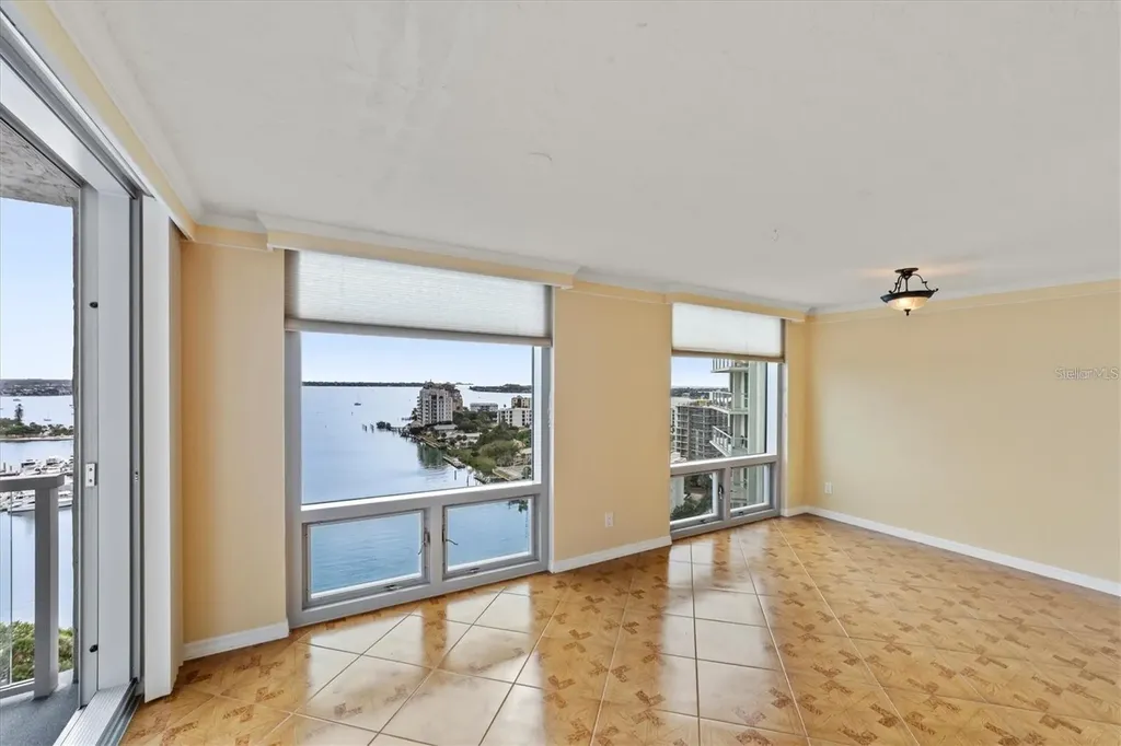 1111 N Gulfstream Avenue Sarasota FL 34236
