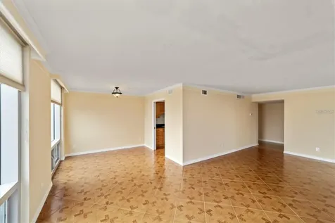 1111 N Gulfstream Avenue Sarasota FL 34236
