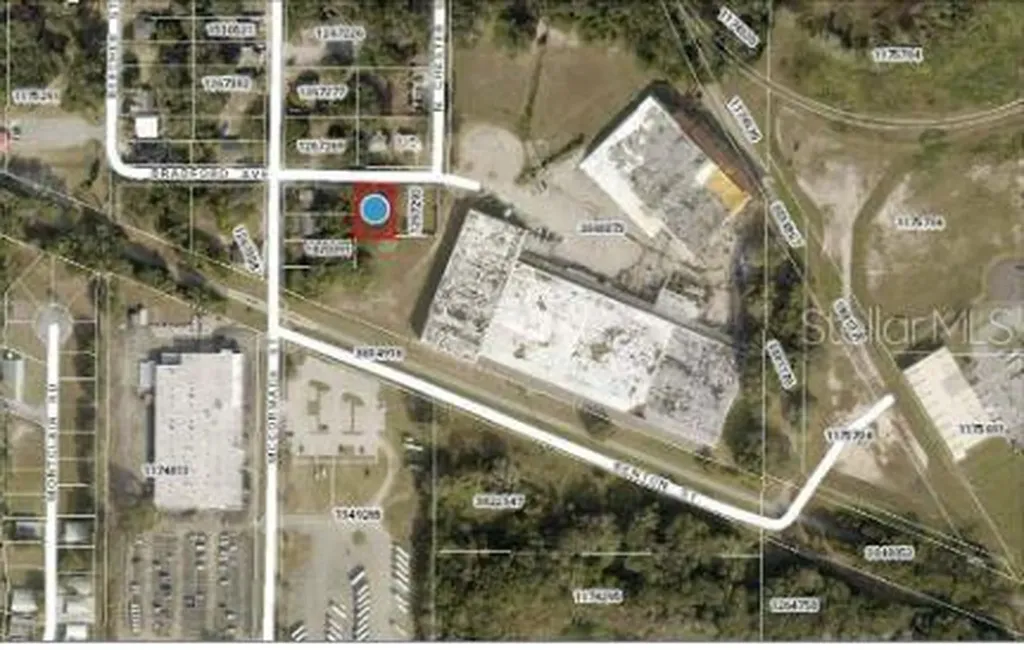 1903 Bradford Avenue Leesburg FL 34748