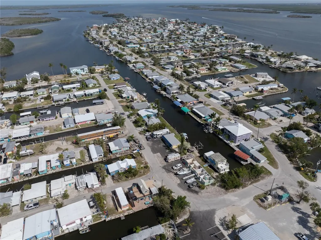 11476 May Street Matlacha FL 33993