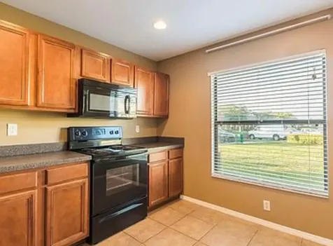 2453 Edgewater Falls Drive Brandon FL 33511