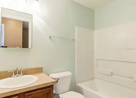 2453 Edgewater Falls Drive Brandon FL 33511