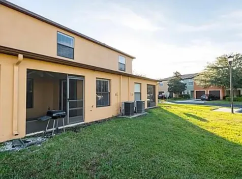 2453 Edgewater Falls Drive Brandon FL 33511