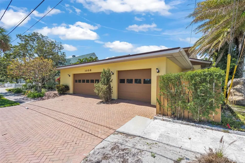 1058 Eldorado Avenue Clearwater Beach FL 33767
