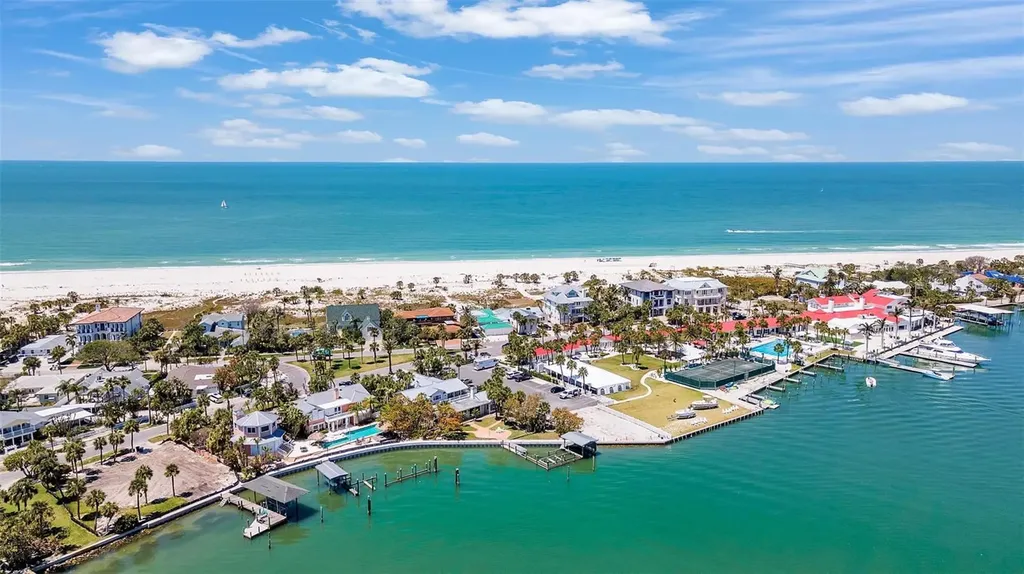 1058 Eldorado Avenue Clearwater Beach FL 33767