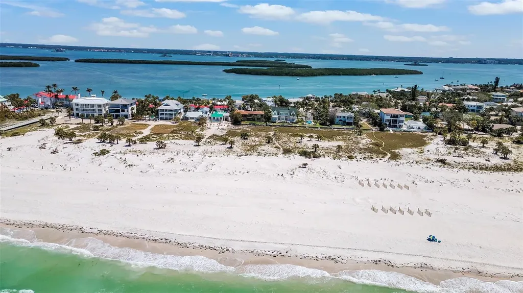 1058 Eldorado Avenue Clearwater Beach FL 33767