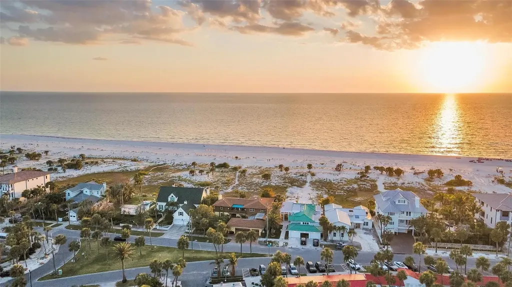 1058 Eldorado Avenue Clearwater Beach FL 33767