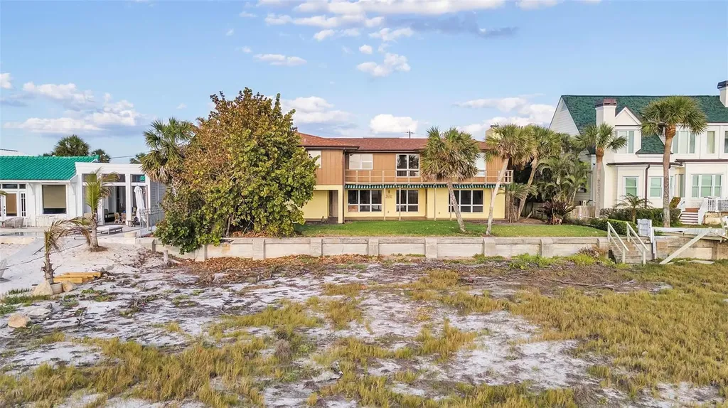 1058 Eldorado Avenue Clearwater Beach FL 33767