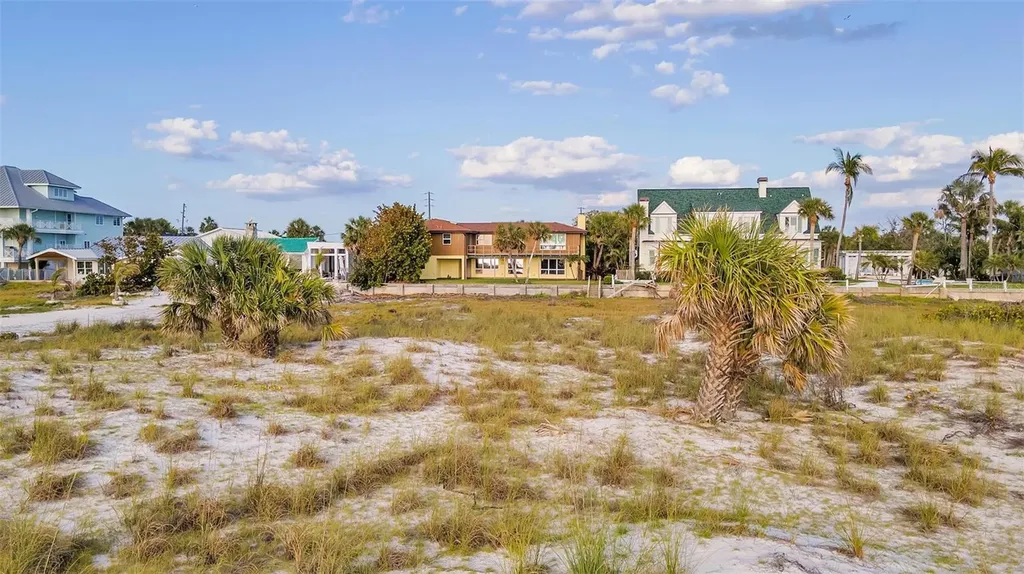 1058 Eldorado Avenue Clearwater Beach FL 33767