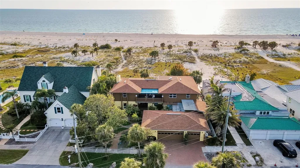 1058 Eldorado Avenue Clearwater Beach FL 33767