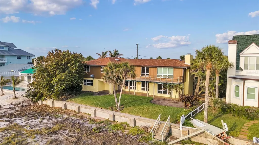 1058 Eldorado Avenue Clearwater Beach FL 33767
